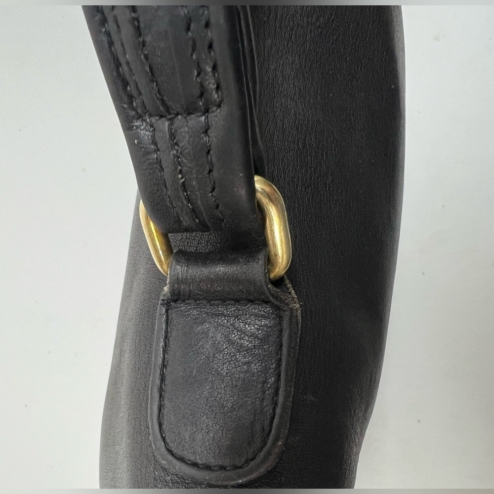 Coach Vintage Station Bag Black Glove Tanned Leather Station Crossbody size M - Picture 11 of 13
